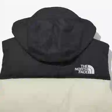 THE NORTH FACE Logo Vest Off White