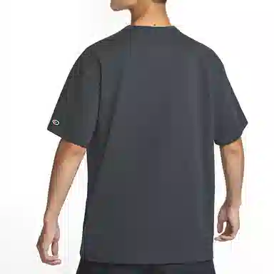 Nike Sportswear Premium Essentials