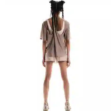 On x FKA twigs CUT-OUT T T