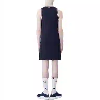 THOM BROWNE V