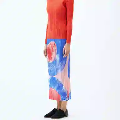 PLEATS PLEASE ISSEY MIYAKE