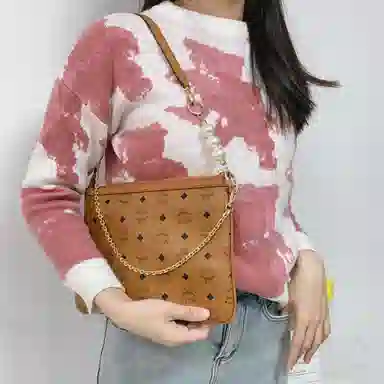 MCM Essential Visetos Origina PVC diy