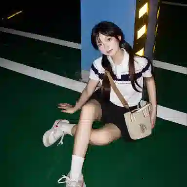 Elle Active LogoPolo