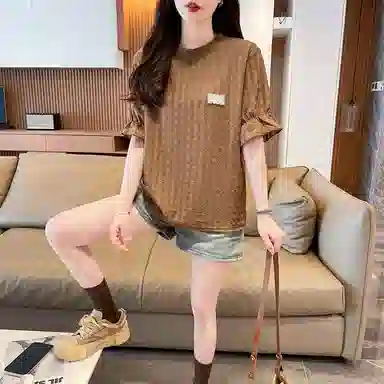 LAKESI T