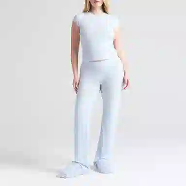 SKIMS Soft Lounge Lace T-Shirt Blue Quartz