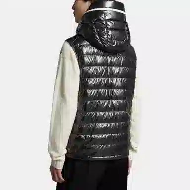 Moncler SS23 Logo