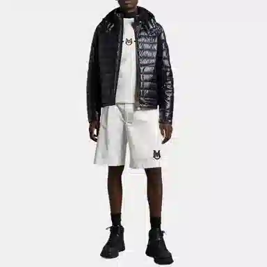 Moncler SS23 Lauros Logo