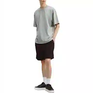 HM T