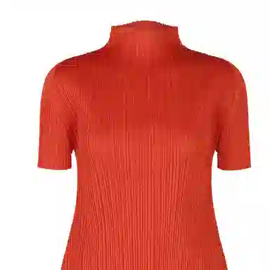 PLEATS PLEASE ISSEY MIYAKE