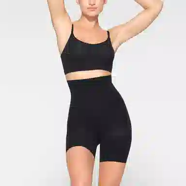 SKIMS Everyday Sculpt High-Waisted Mid Thigh Short