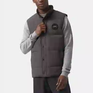 Canada Goose Garson Logo