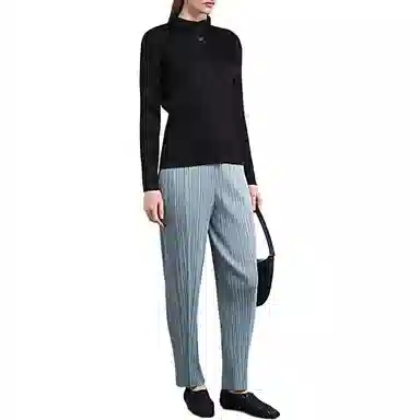 PLEATS PLEASE ISSEY MIYAKE