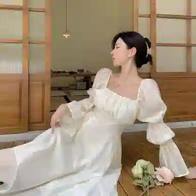 棉购 法式甜辣绑带纯色泡泡袖方领通勤高腰长袖连衣裙 女款