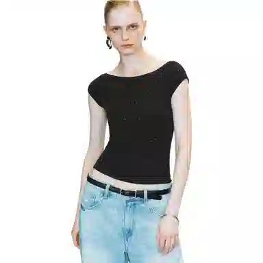 URBAN REVIVO UR T T_