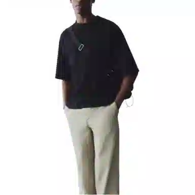 HM T