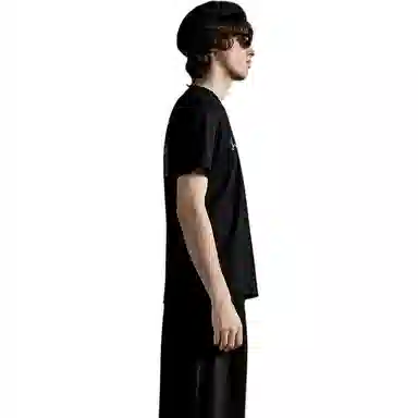 PEACEBIRD MEN Daria Song Tee Black