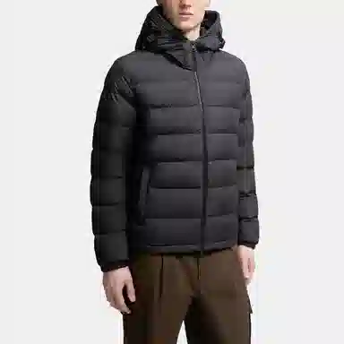 Moncler FW25 Laveraet