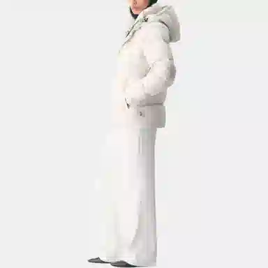 ARITZIA The Super Puff™ cliMATTE™