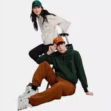 Champion FW23 Basic C-Logo