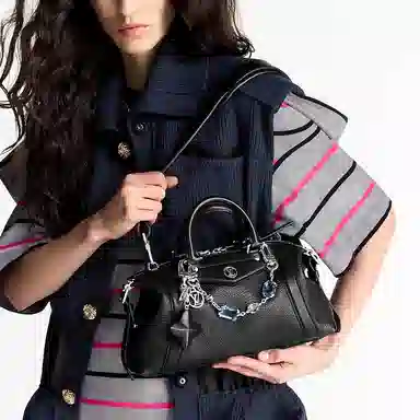 LOUIS VUITTON BIKER PM