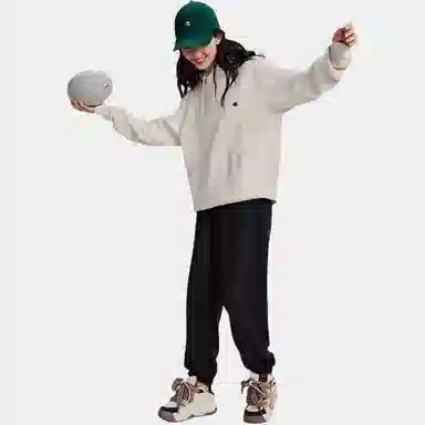 Champion FW23 Basic C-Logo