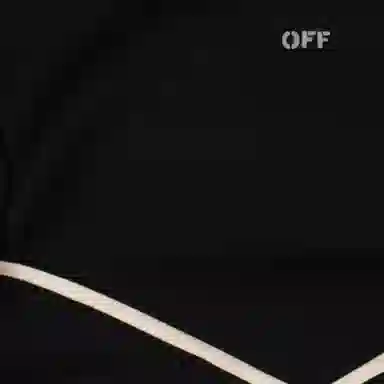 OFF-WHITE