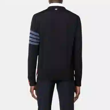 THOM BROWNE FW22 V