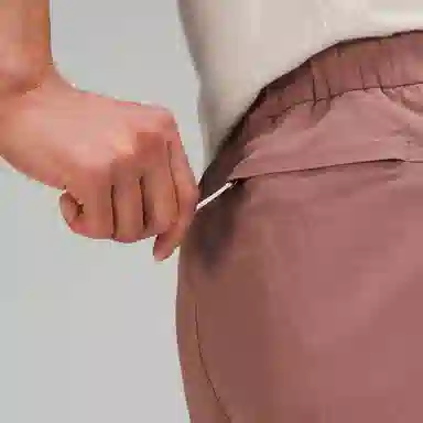 lululemon LAB Pleated 7"