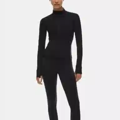 ARITZIA TnAction TnaLIFE Relay Zip-Up