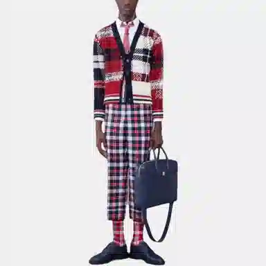 THOM BROWNE V