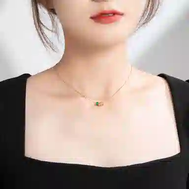 Fashion Green Gemstone Necklace