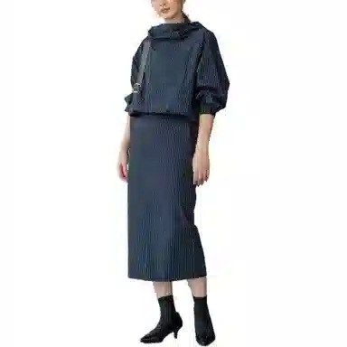 UNIQLO x Clare Waight Keller SS25 C