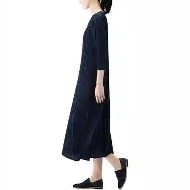 PLEATS PLEASE ISSEY MIYAKE