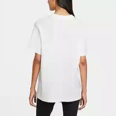 Nike Sportswear Essential T