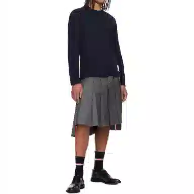 THOM BROWNE T