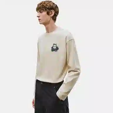 URBAN REVIVO UR T T_