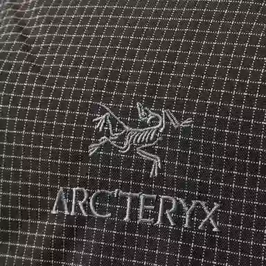 Arcteryx Konseal 15L Logo