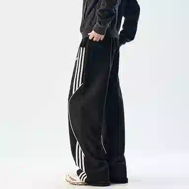 WOOD SOON 2025cleanfit