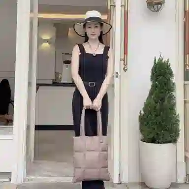 Lee Quilted Denim Shoulder Bag