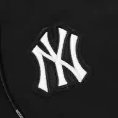 MLB FW22 Logo Puffer Jacket