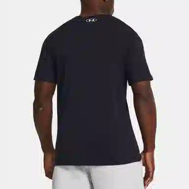 Under Armour logo T