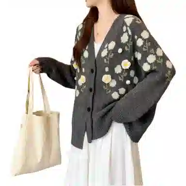 黛尔佳人 植物花卉宽松长袖针织衫 女款