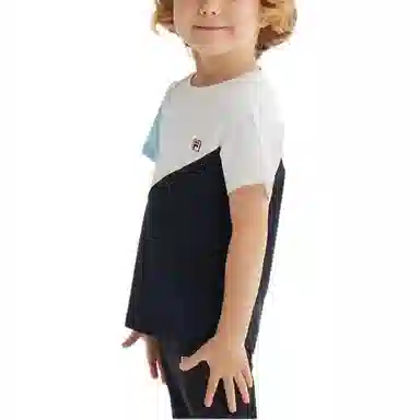 FILA T