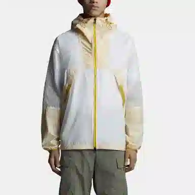 Moncler SS22