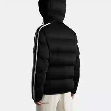 Moncler FW22 Sanbesan