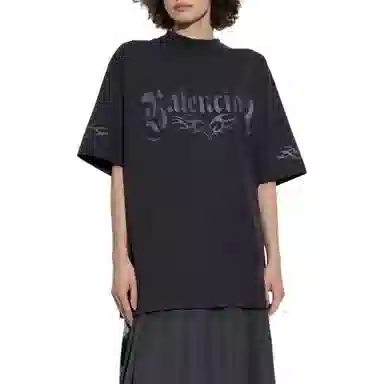 Balenciaga T