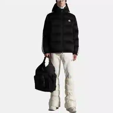 Moncler FW22 Sanbesan