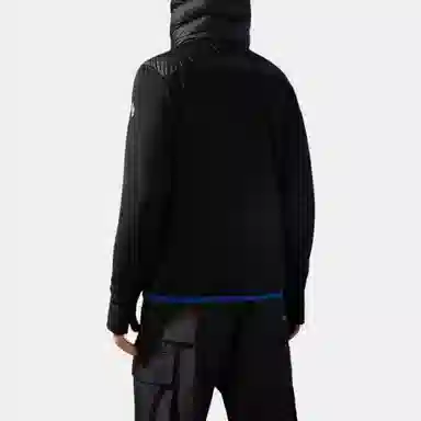 Moncler FW22 Logo