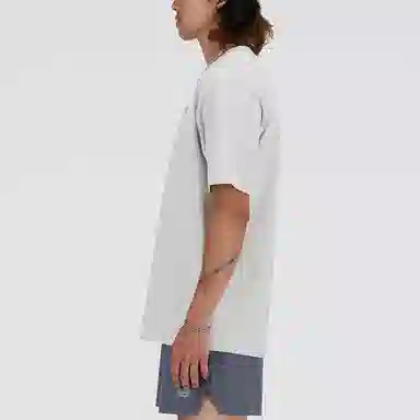 New Balance logo T