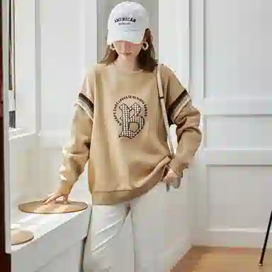 【dme】 休闲字母印花圆领卫衣 女款 奶咖色